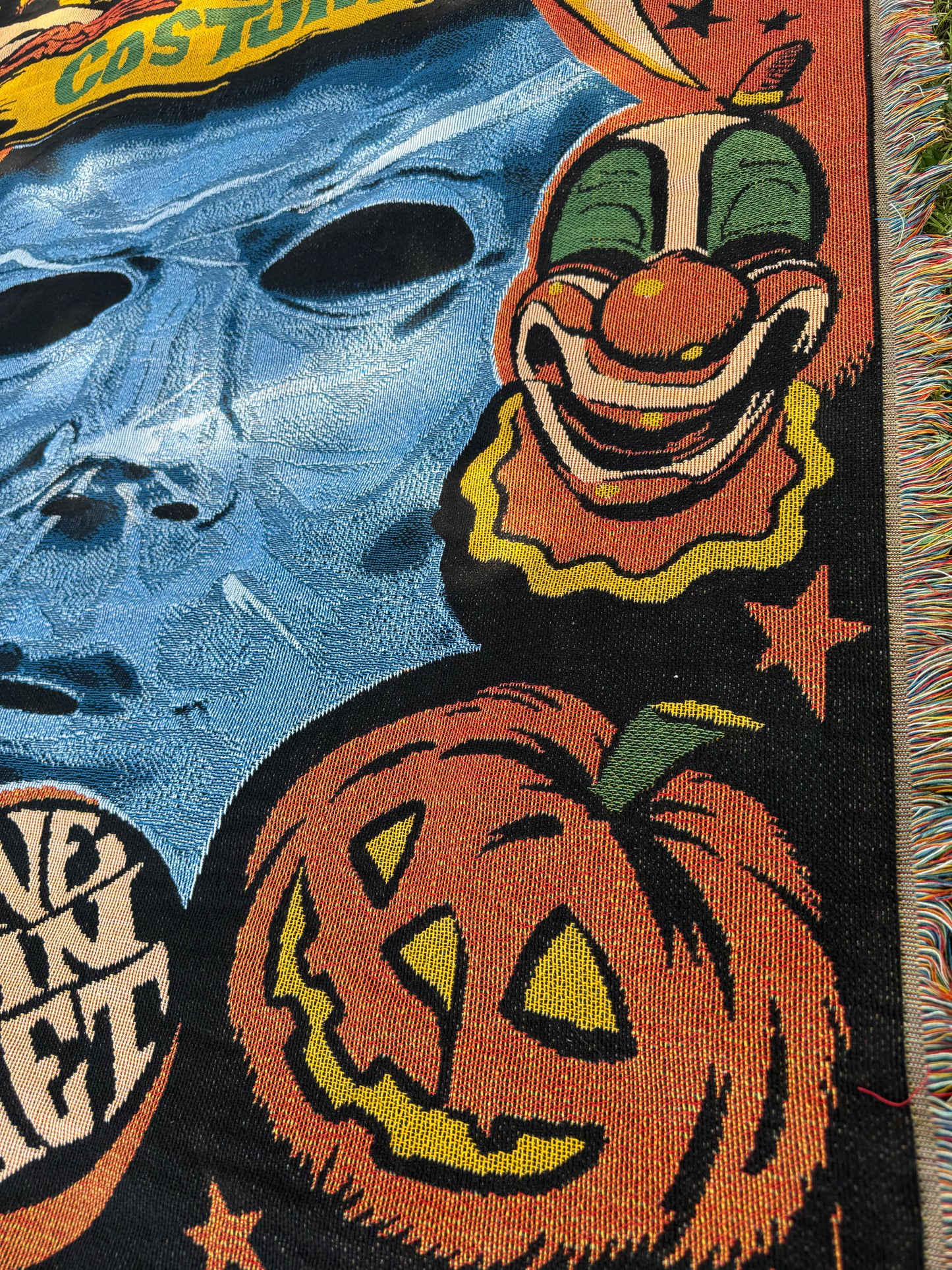“Creep costume “Parody Throw Blanket/ Tapestry